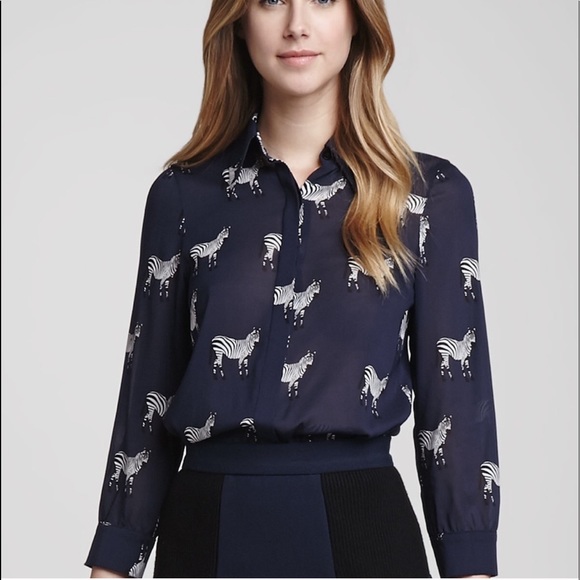 Alice + Olivia new blue zebra silk button down top - Picture 2 of 8